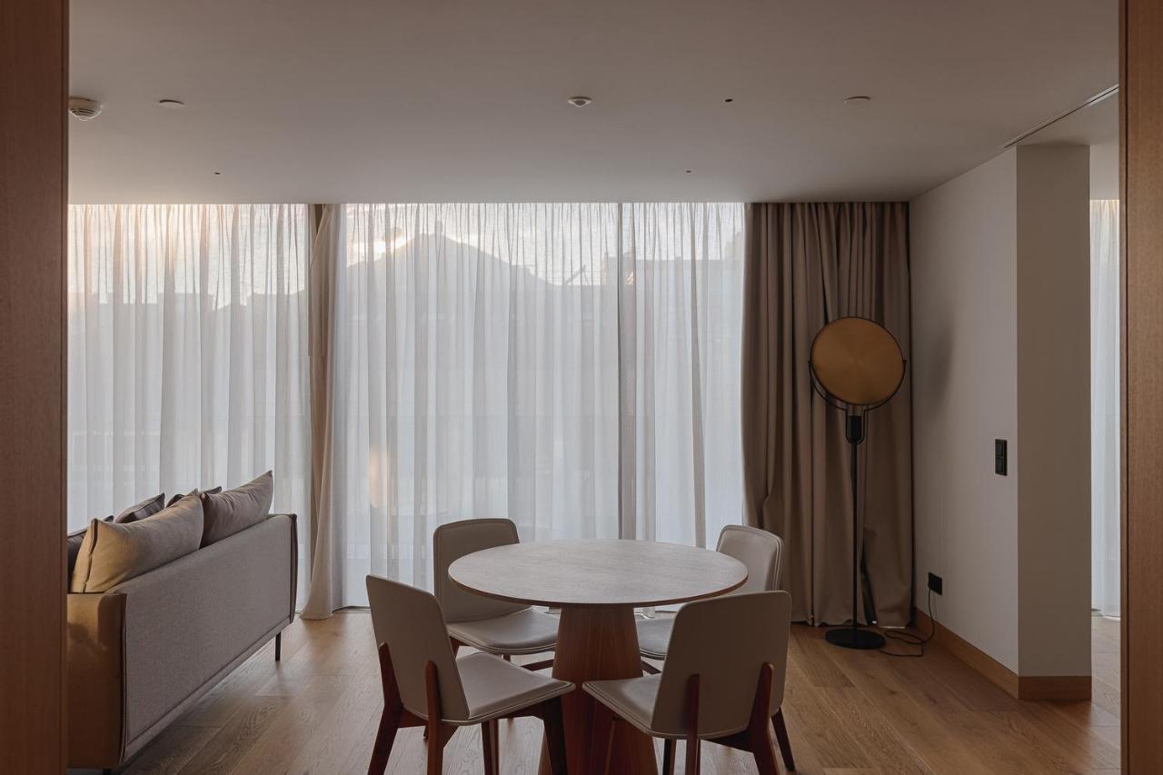Suite Principale - Vue sur Ville